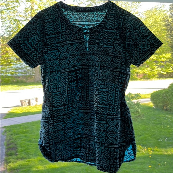 Scrub top - Picture 1 of 1